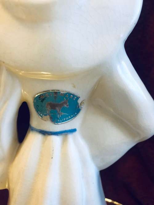 VINTAGE AMERICAN WEIRWARE FIGURINE MADE IN CALIFORNIA